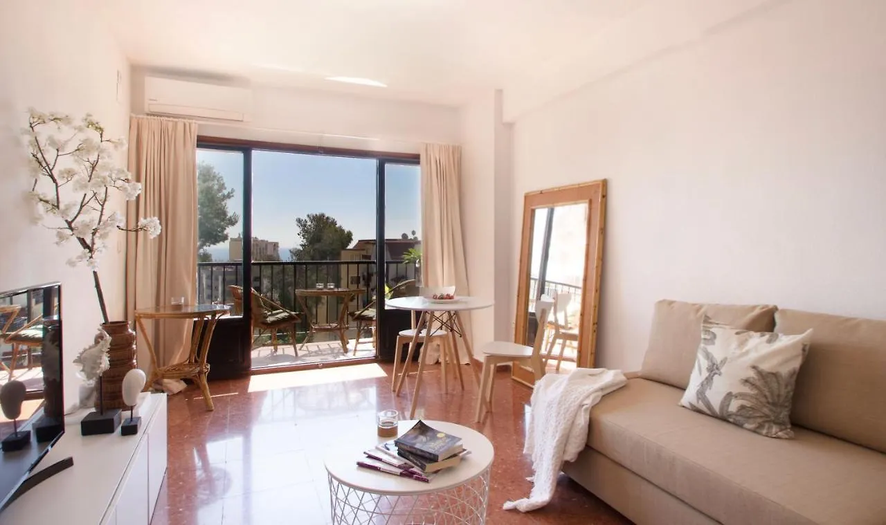 Charming Sea View Apartment Nearby Everything location